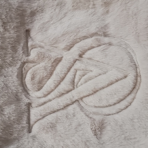 Victoria Secret Light Cream Faux-Fur Tote - Picture 2 of 5